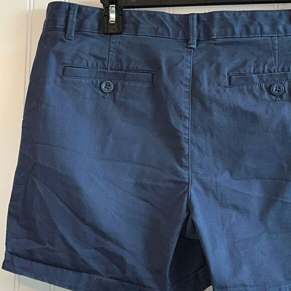 Eddie Bauer Flat Front Blue Bermuda Shorts With Side Slat Pockets Size 12 - Picture 7 of 10